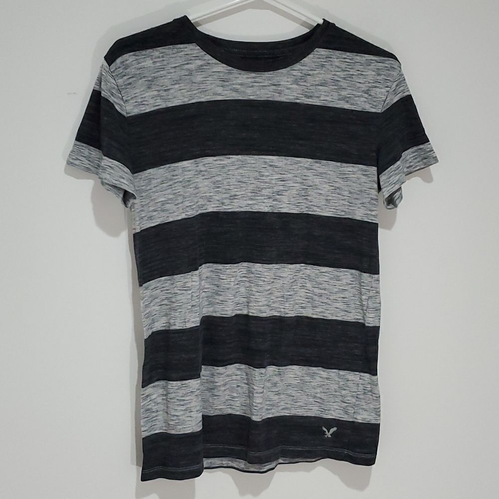 American Eagle Grey XS classic fit striped short sleeve shirt
